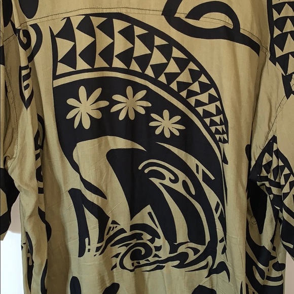 💚 Men’s Buttoned Down Dress Shirt. - Picture 3 of 8